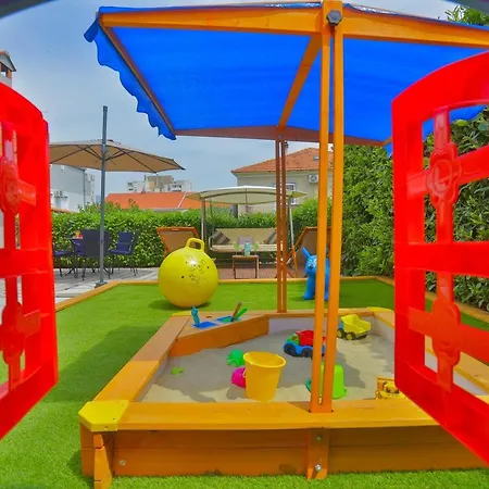 Πανσιόν Luxury Vibrass 3*