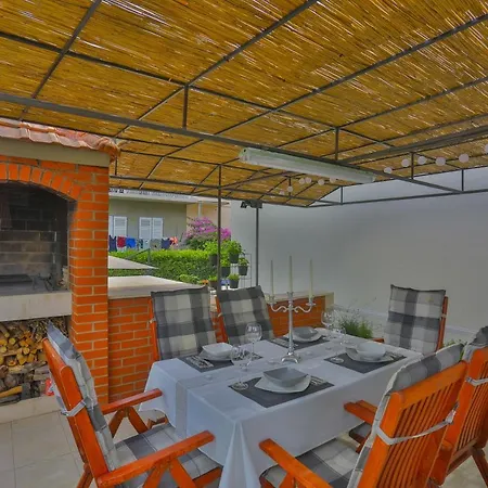Vendégház Luxury Vibrass