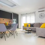Luxury Vibrass בית הארחה
