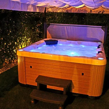 Luxury Vibrass بيت ضيافة